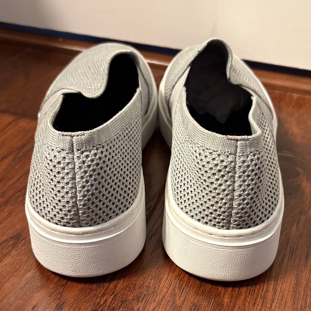 Eileen Fisher Women's Gray Slip-On Loafers - Picture 2 of 5